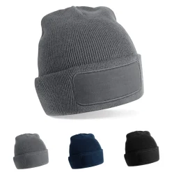CB445R Beechfield Strickmütze mit Aufnäher aus Polyester